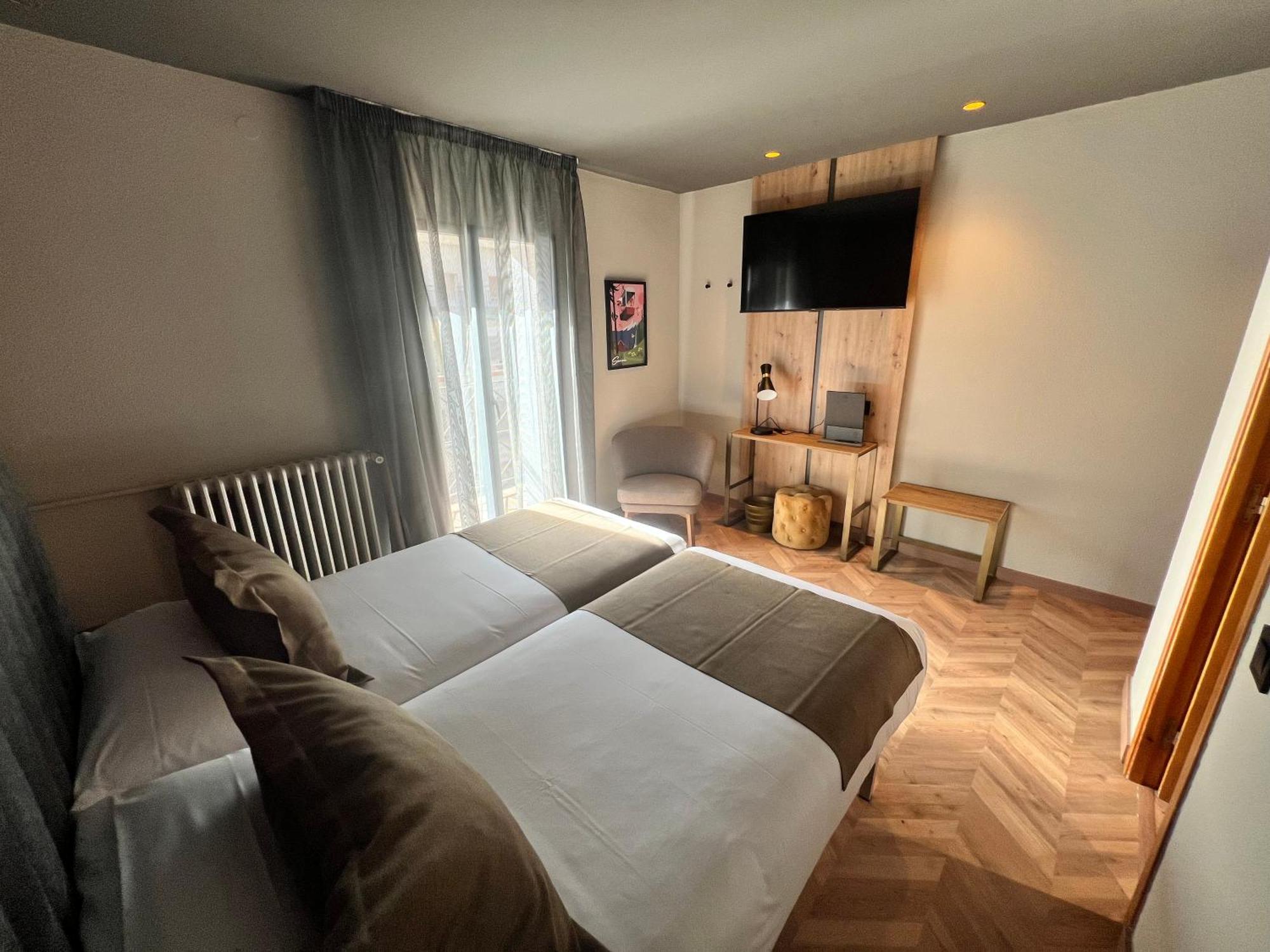 ホテル Yomo Petit Paris エンカンプ エクステリア 写真